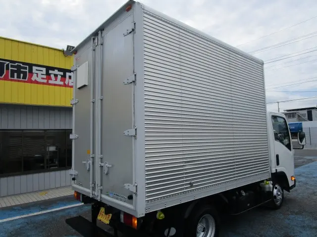 いすゞ エルフ TPG-NLR85AN(2WD)の写真3