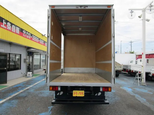 いすゞ エルフ TPG-NLR85AN(2WD)の写真5