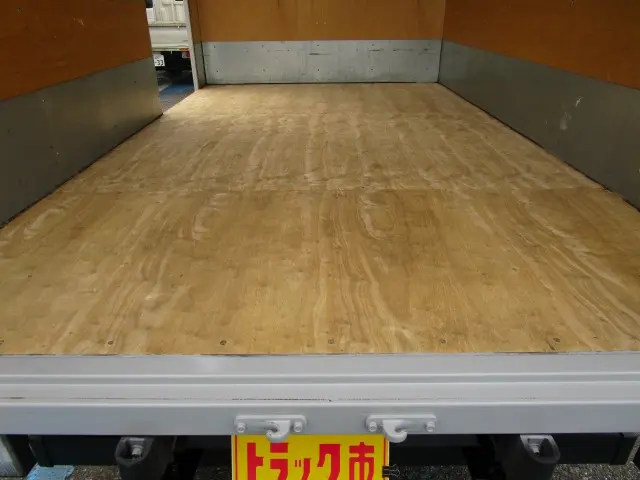 いすゞ エルフ TPG-NLR85AN(2WD)の写真14