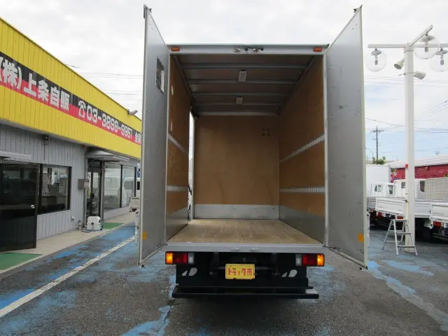 いすゞ エルフ TPG-NLR85AN(2WD)の写真19