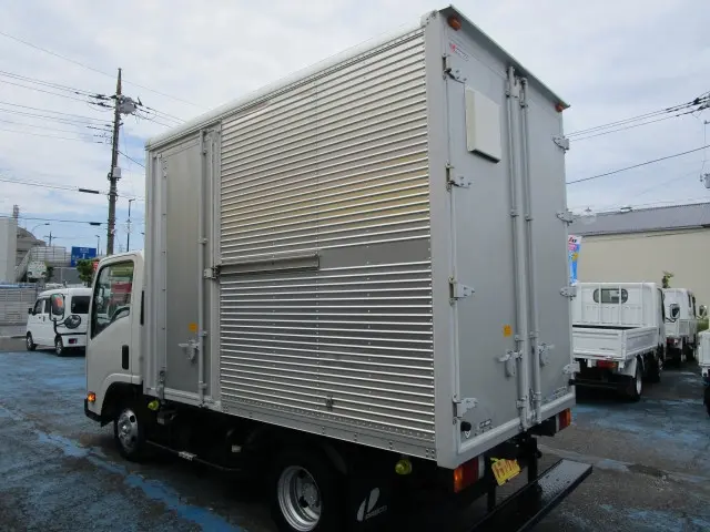 いすゞ エルフ TPG-NLR85AN(2WD)の写真24
