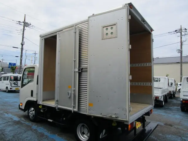 いすゞ エルフ TPG-NLR85AN(2WD)の写真35