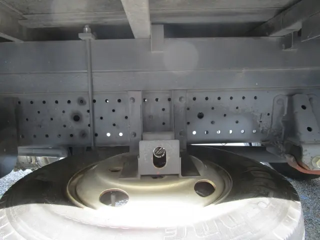 いすゞ エルフ TRG-NMR85N(2WD)の写真25