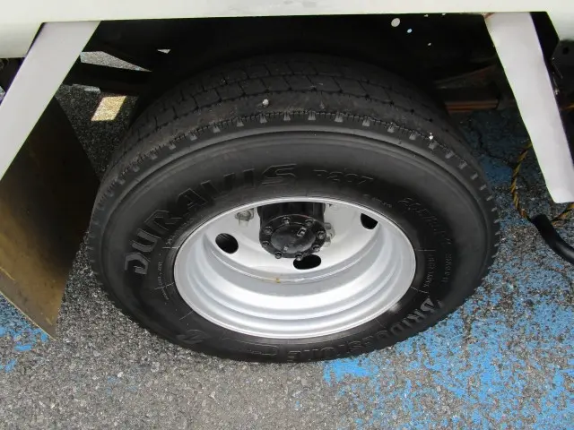 いすゞ エルフ TRG-NMR85N(2WD)の写真46