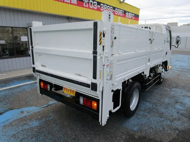 いすゞ エルフ TRG-NKR85A(2WD)の写真3