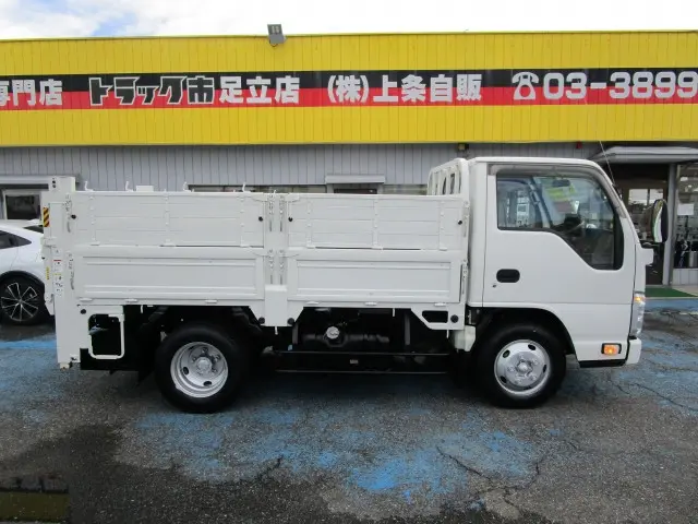 いすゞ エルフ TRG-NKR85A(2WD)の写真8