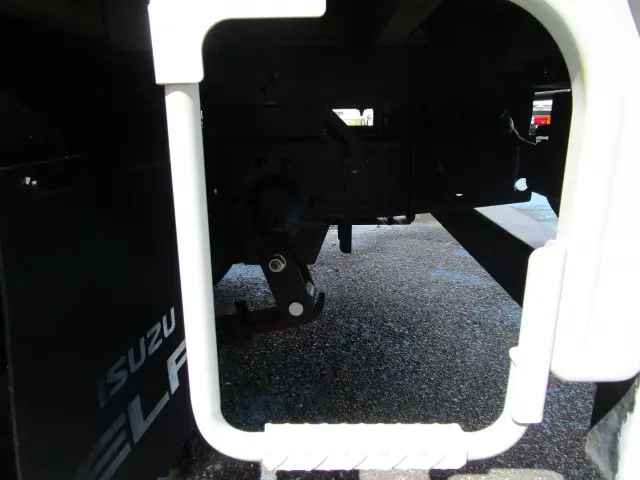 いすゞ エルフ TRG-NKR85A(2WD)の写真18