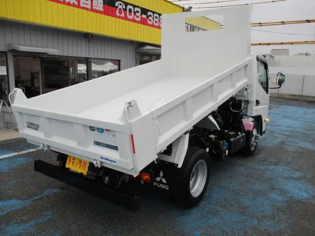 三菱 キャンター 2RG-FBA60(2WD)の写真2