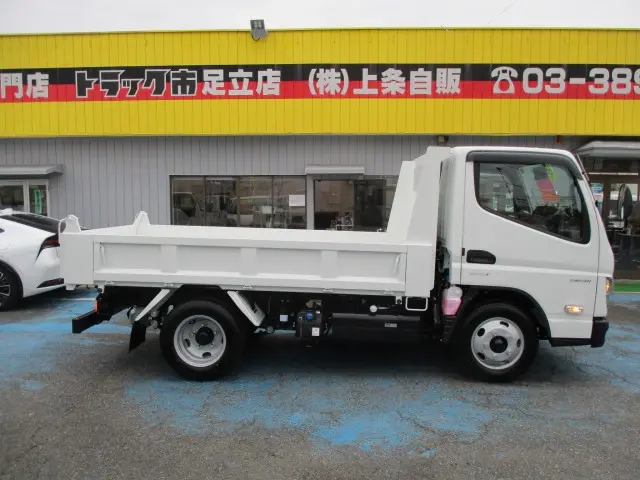 三菱 キャンター 2RG-FBA60(2WD)の写真8