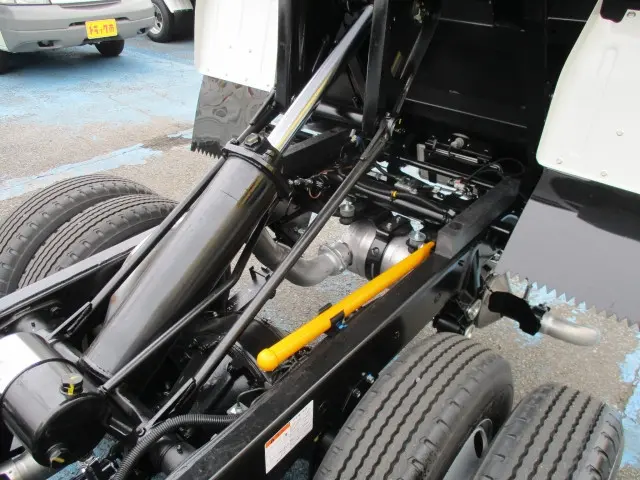 三菱 キャンター 2RG-FBA60(2WD)の写真18
