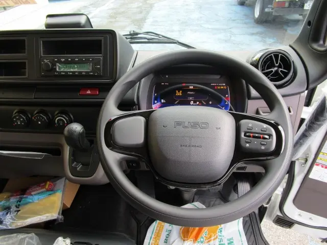 三菱 キャンター 2RG-FBA60(2WD)の写真19