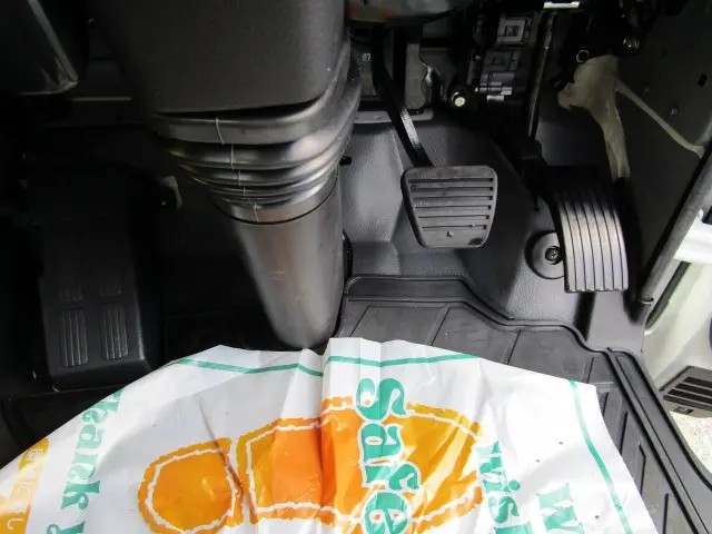 三菱 キャンター 2RG-FBA60(2WD)の写真22