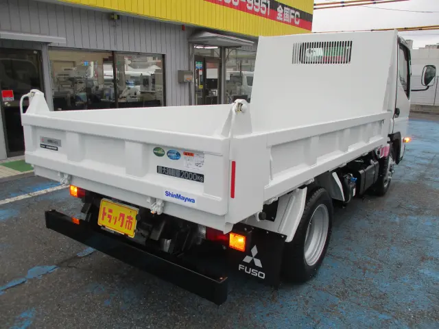 三菱 キャンター 2RG-FBA30(2WD)の写真3