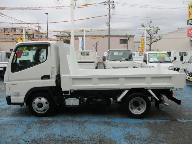 三菱 キャンター 2RG-FBA30(2WD)の写真10