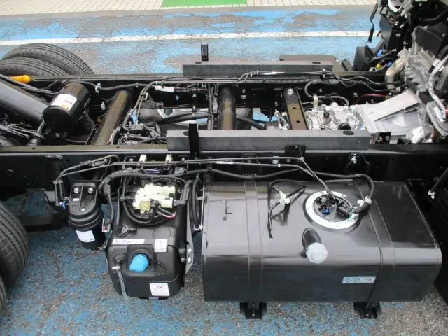 三菱 キャンター 2RG-FBA30(2WD)の写真17