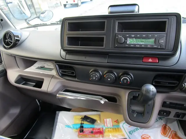 三菱 キャンター 2RG-FBA30(2WD)の写真26