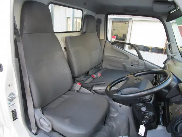 日野 デュトロ TPG-XZU605M(2WD)の写真6