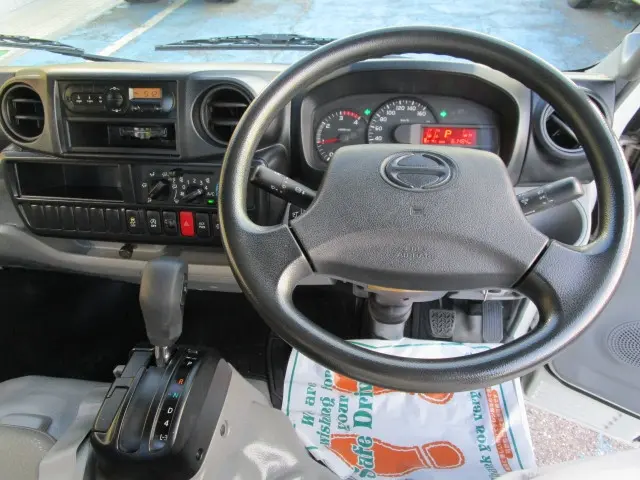 日野 デュトロ TPG-XZU605M(2WD)の写真25