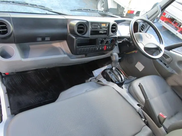 日野 デュトロ TPG-XZU605M(2WD)の写真31