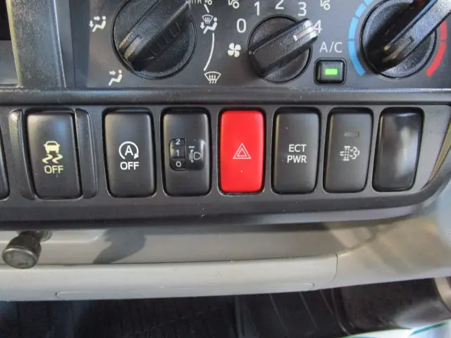 日野 デュトロ TPG-XZU605M(2WD)の写真34