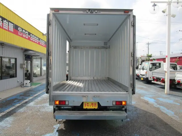 日野 デュトロ 2RG-XZC605M(2WD)の写真4