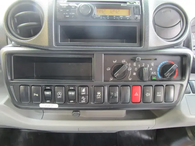 日野 デュトロ 2RG-XZC605M(2WD)の写真32