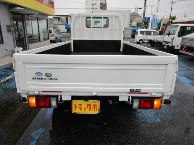 いすゞ エルフ TPG-NJR85A(2WD)の写真5