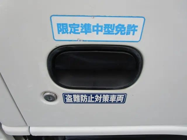 いすゞ エルフ TPG-NJR85A(2WD)の写真24