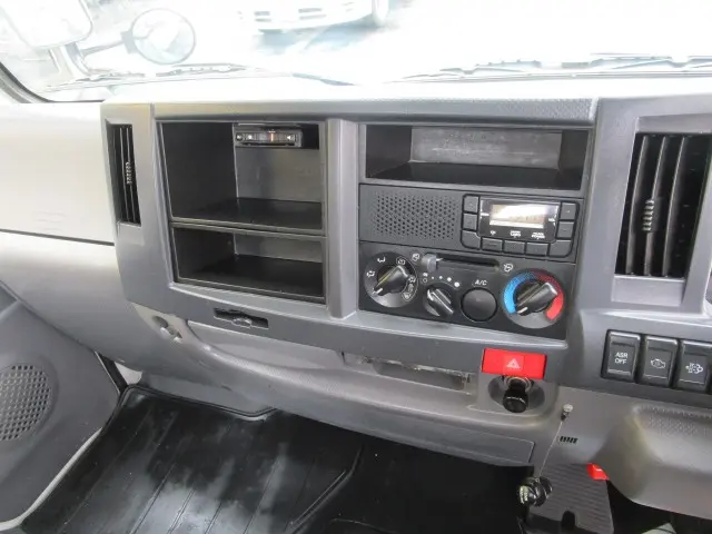 いすゞ エルフ TPG-NJR85A(2WD)の写真26