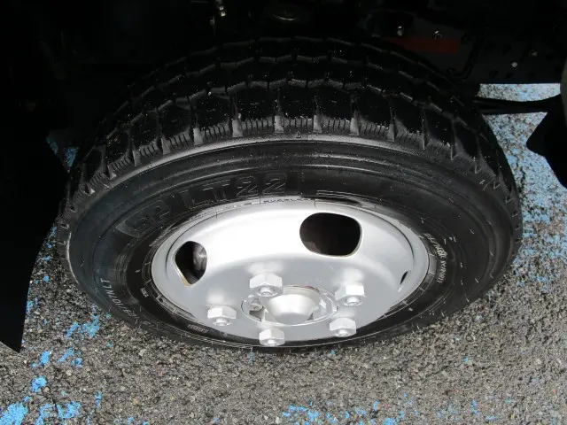 いすゞ エルフ TPG-NJR85A(2WD)の写真40