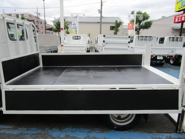 いすゞ エルフ TPG-NKR85A(2WD)の写真12