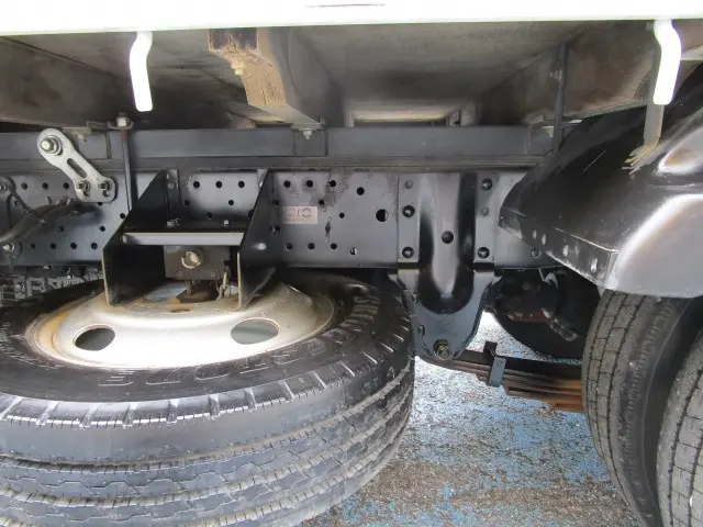いすゞ エルフ TPG-NKR85A(2WD)の写真26