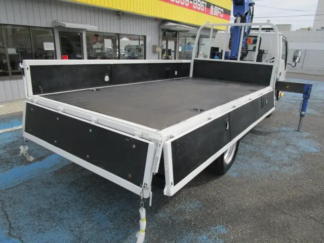 いすゞ エルフ TKG-NKR85AR(2WD)の写真2
