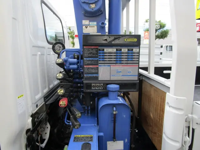 いすゞ エルフ TKG-NKR85AR(2WD)の写真18