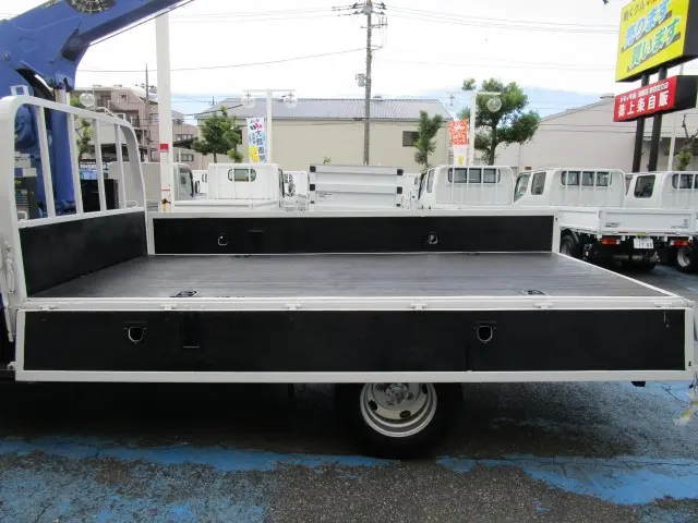 いすゞ エルフ TKG-NKR85AR(2WD)の写真27