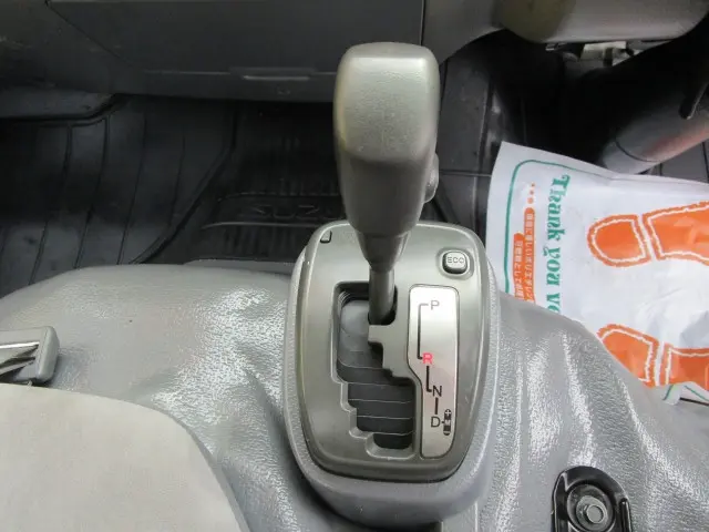 いすゞ エルフ TKG-NKR85AR(2WD)の写真33