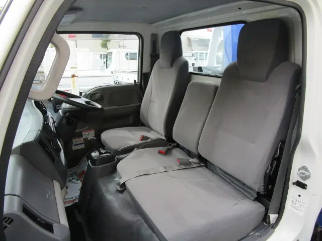 いすゞ エルフ TKG-NKR85AR(2WD)の写真38