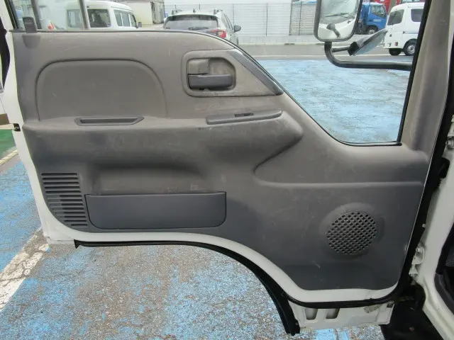 いすゞ エルフ TKG-NKR85AR(2WD)の写真42