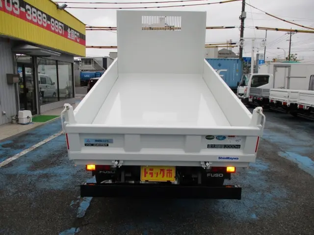 三菱 キャンター 2RG-FBA30(2WD)の写真17