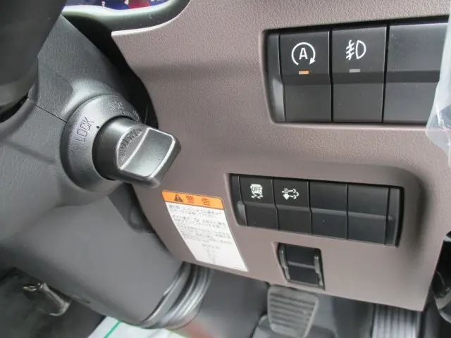 三菱 キャンター 2RG-FBA30(2WD)の写真36