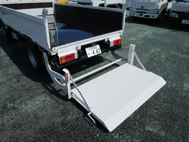 日野 デュトロ TKG-XZU605Mの写真14