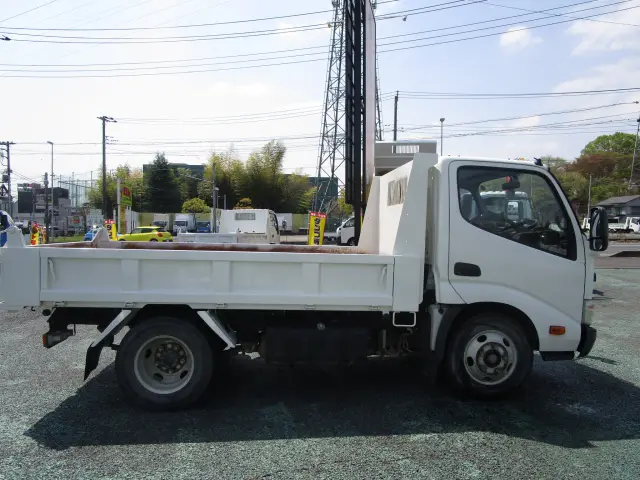 日野 デュトロ TKG-XZU620Tの写真5