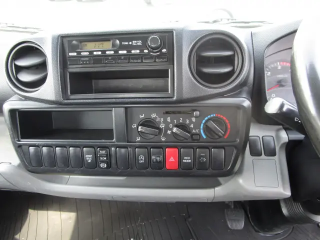 日野 デュトロ TKG-XZU620Tの写真18