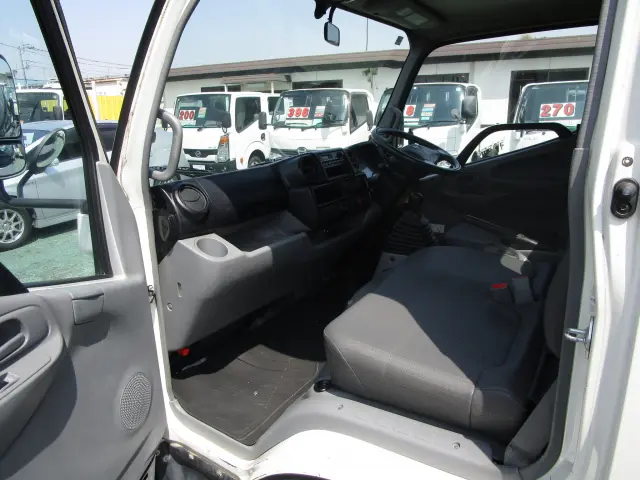 日野 デュトロ TKG-XZU620Tの写真19