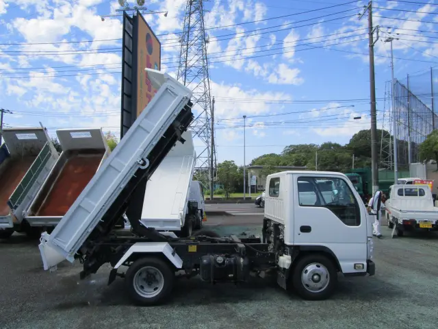 いすゞ エルフ TPG-NKR85ANの写真10