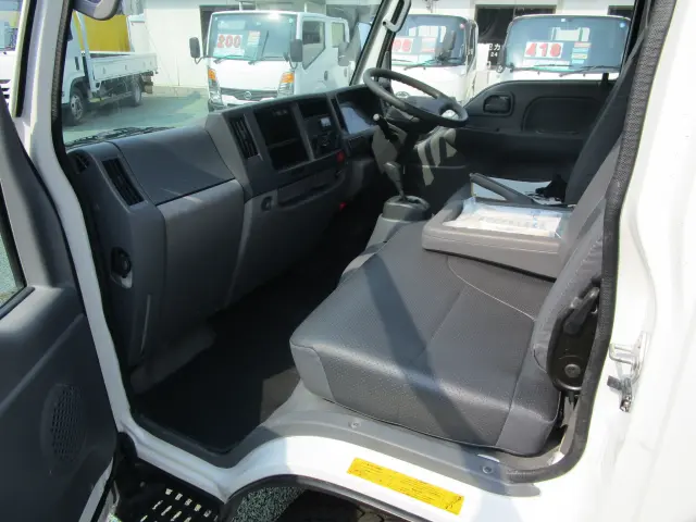 いすゞ エルフ TPG-NJR85Aの写真11