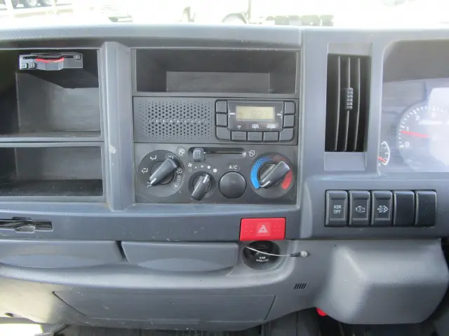 いすゞ エルフ TPG-NKR85Aの写真12