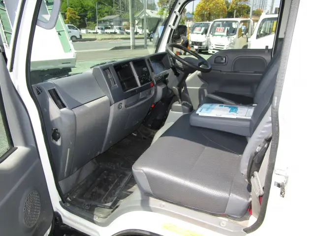 いすゞ エルフ TPG-NKR85Aの写真15