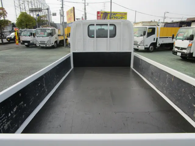 いすゞ エルフ TPG-NJR85Aの写真9