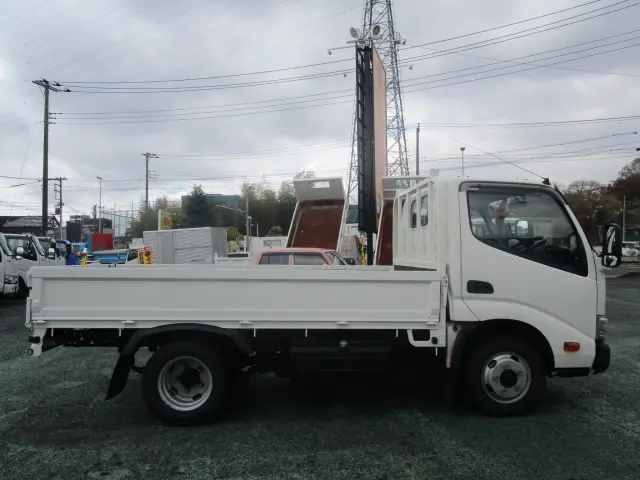 日野 デュトロ TKG-XZU605Mの写真8